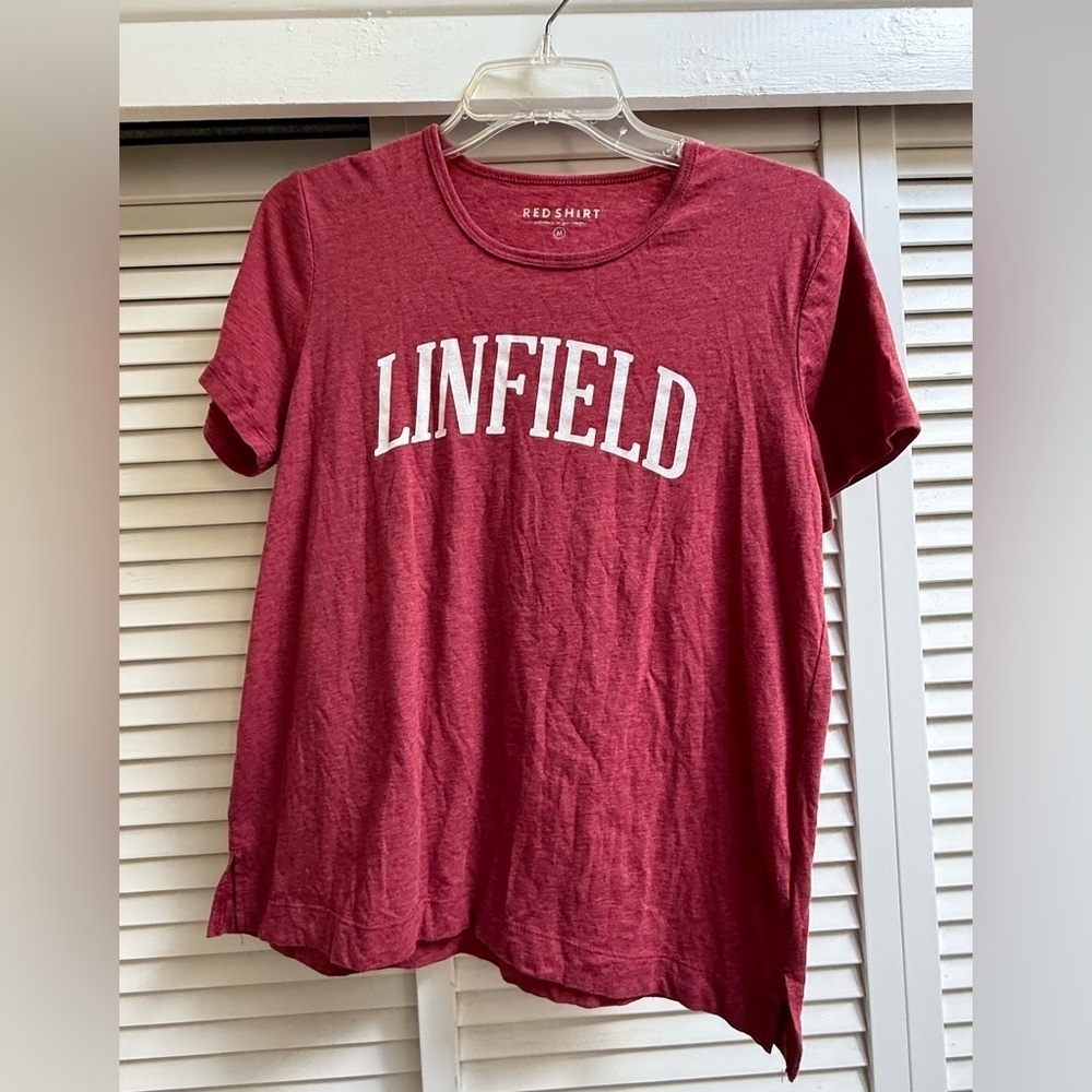Red Shirt “Linfield” T-Shirt women’s Sz M Red and White Short Sleeved Tee